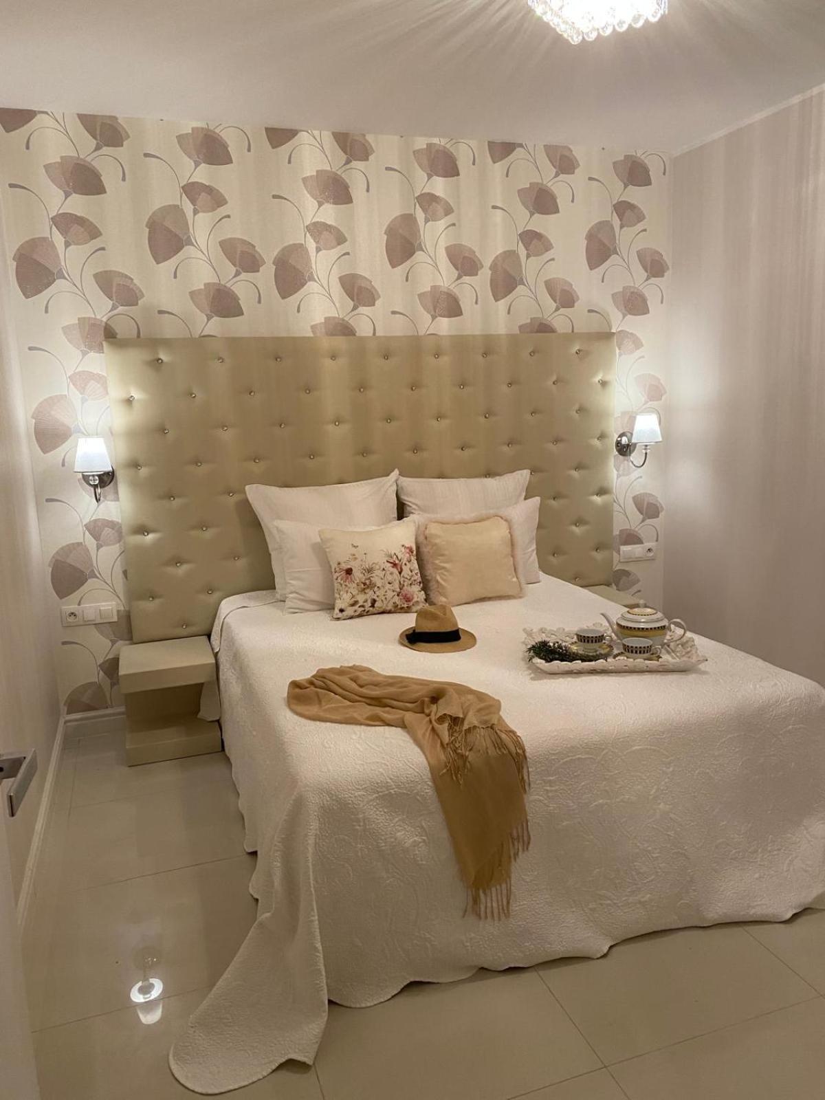 Perla Hvar Aparthotel อิวานโดลัซ ภายนอก รูปภาพ