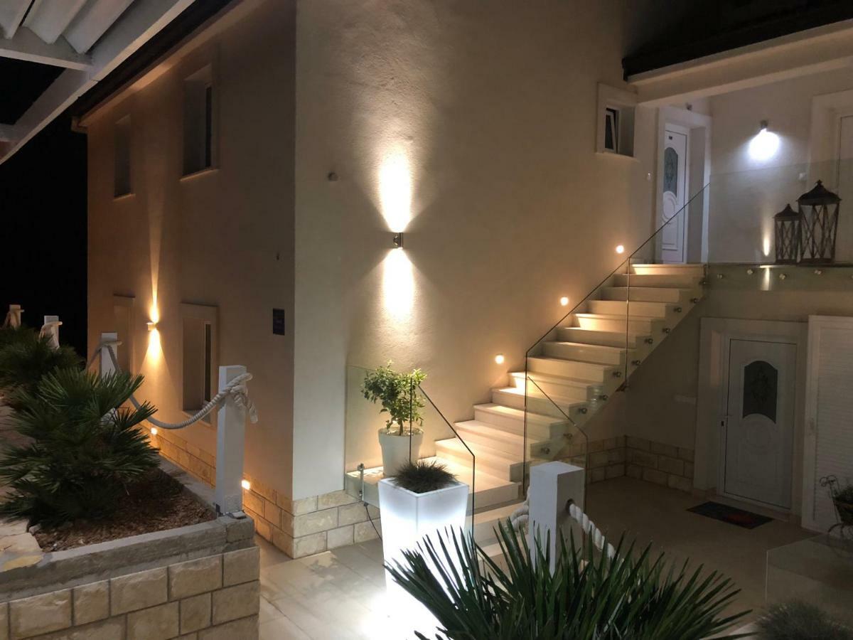 Perla Hvar Aparthotel อิวานโดลัซ ภายนอก รูปภาพ
