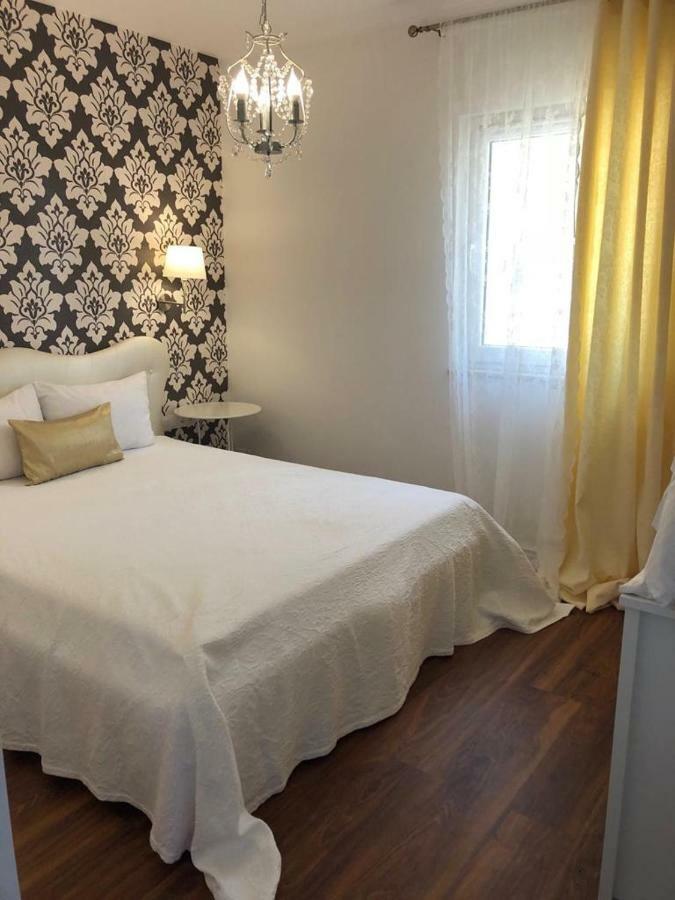 Perla Hvar Aparthotel อิวานโดลัซ ภายนอก รูปภาพ